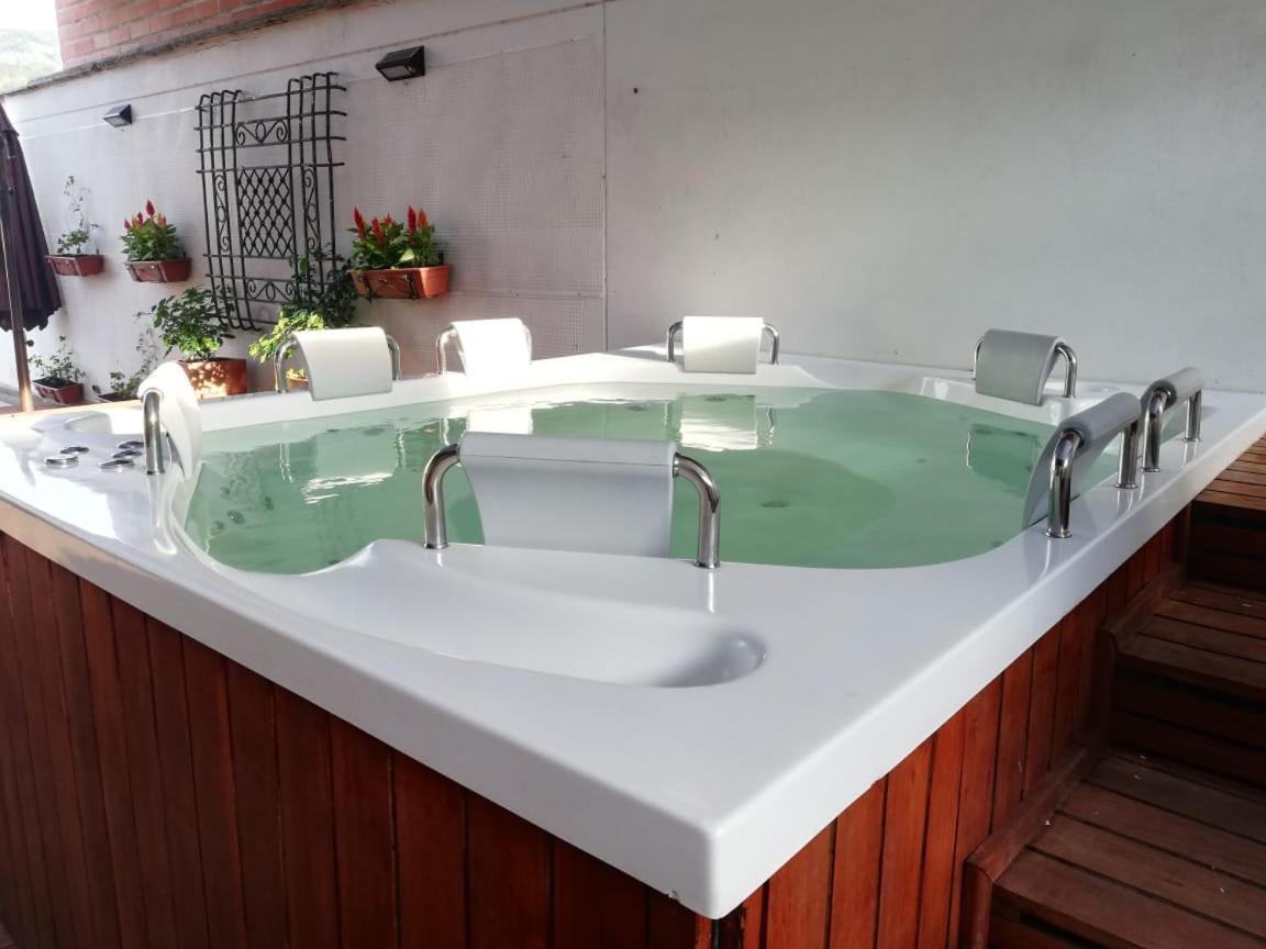 Hotel Prada Sas Бельо Экстерьер фото